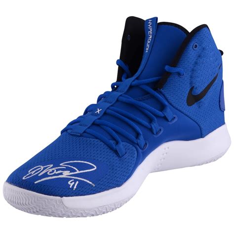 nike maverick shoes